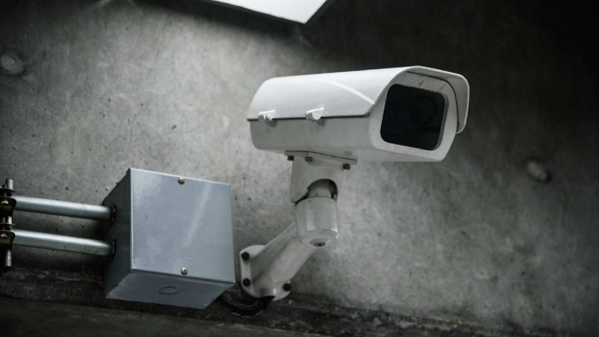 closeup-cctv-camera-wall-1